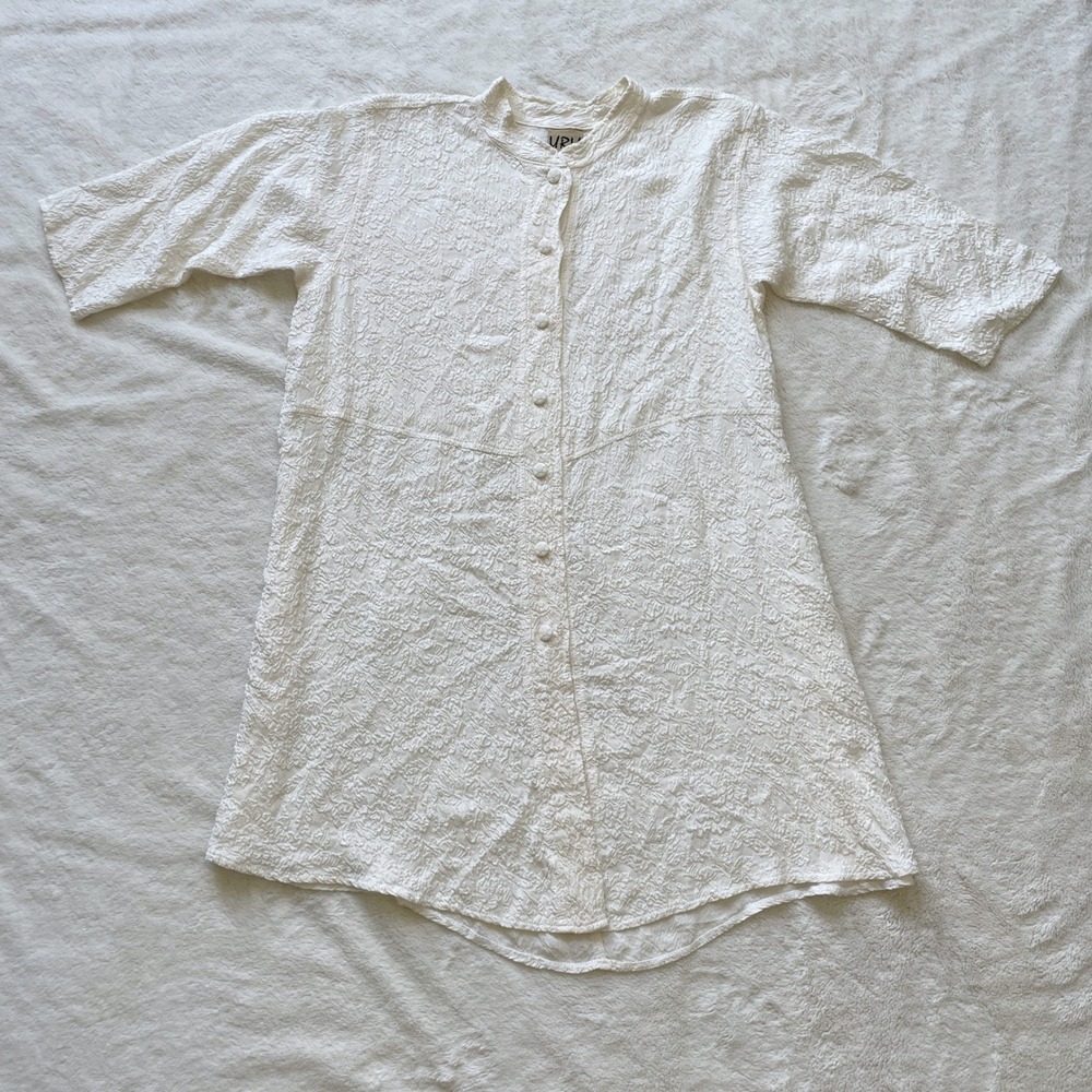 URU Vienna White Textured 100% Silk Button Front Tunic Top Made in USA Size OS